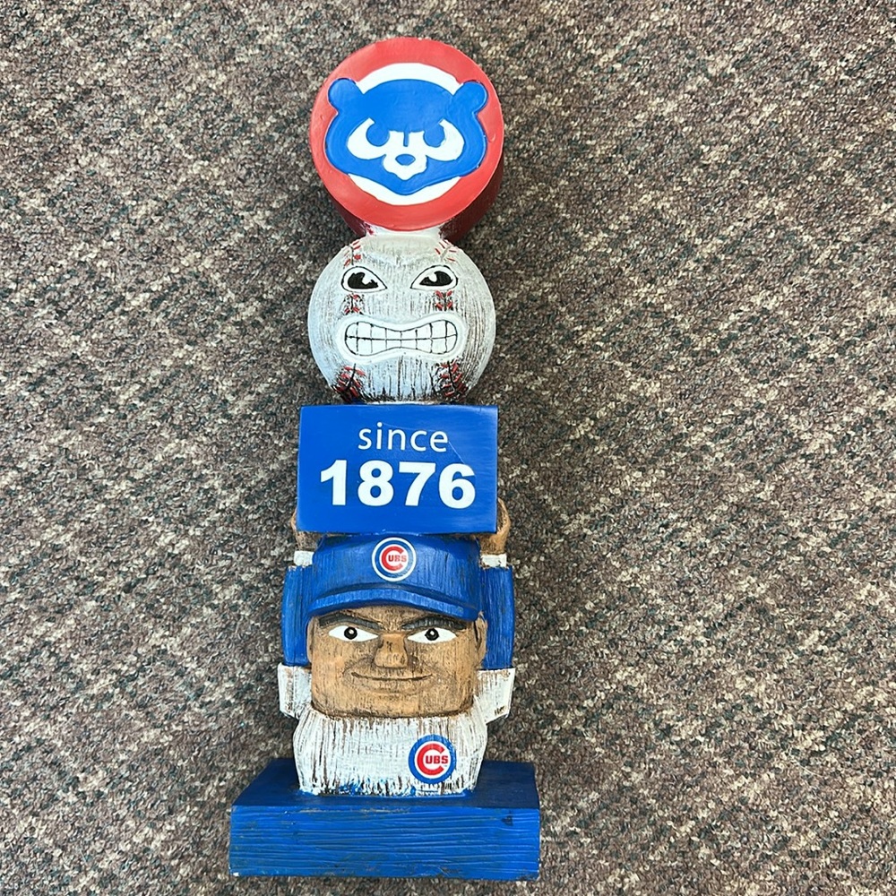 Chicago Cubs Wooden Totem